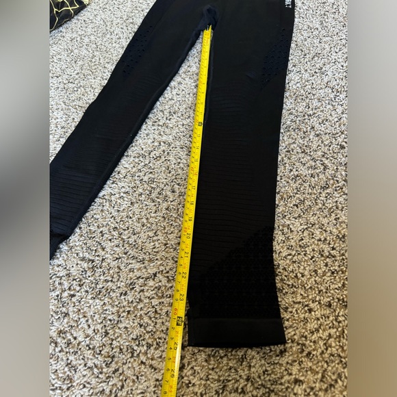 Gymshark ENERGY SEAMLESS LEGGINGS Black Size S Sport Performance High Waist - Picture 8 of 9